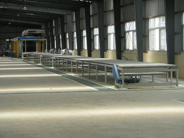 Linha de produção flexível de alta pressão máquina da espuma de poliuretano para o descanso 60kg/M3